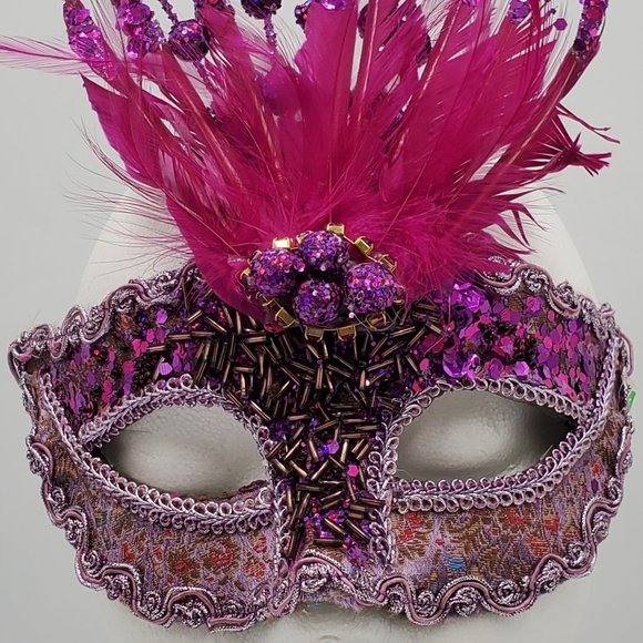 Venetian Angel Beaded & Feather Mask - Picture 12 of 16